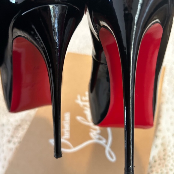 Christian Louboutin Black Patent Peep-Toe Pumps with Red Toe Caps - Picture 4 of 5